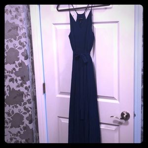 Maxi accordion navy blue dress
